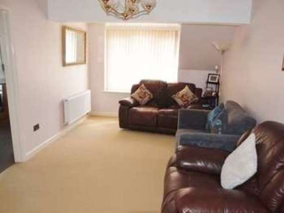 2 Bedroom Flat