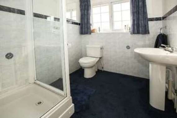 5 Bedroom Detached