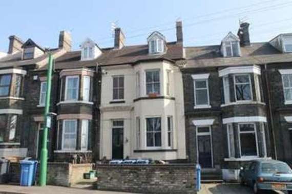 1 Bedroom Flat