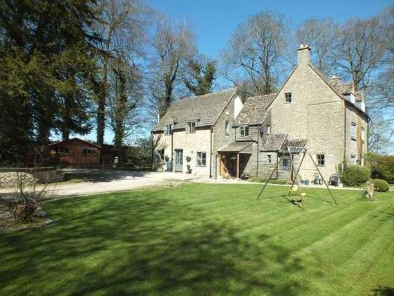 5&nbsp;Bedroom&nbsp;Semi-Detac...