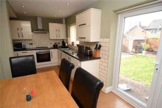 2 Bedroom End of Ter...
