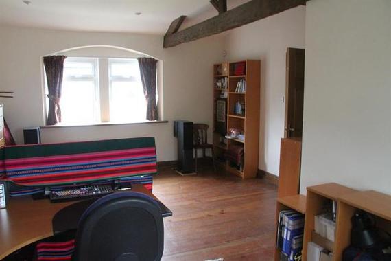 3&nbsp;Bedroom&nbsp;Semi-Detac...