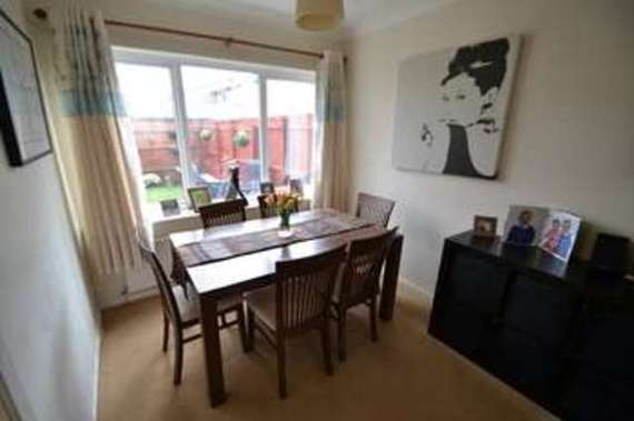 3 Bedroom End of Ter...