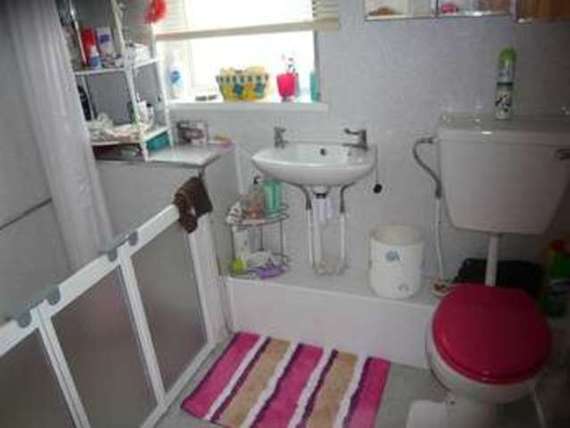 3 Bedroom Semi-Detac...
