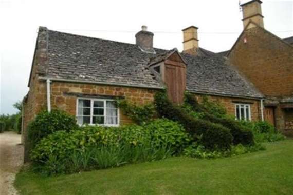 2&nbsp;Bedroom&nbsp;Detached