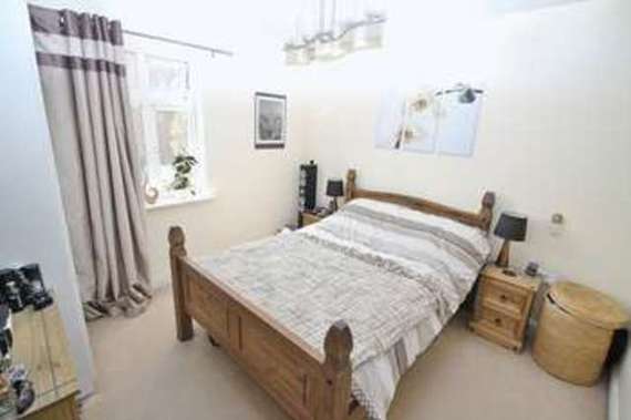 2 Bedroom Flat