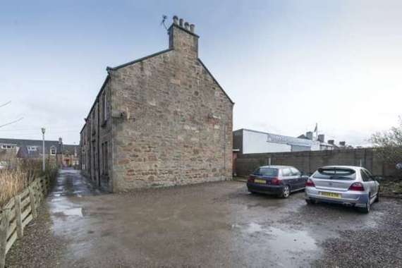 2 Bedroom Flat