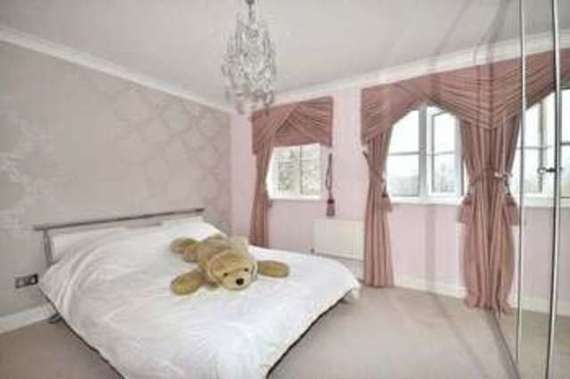 5 Bedroom Detached