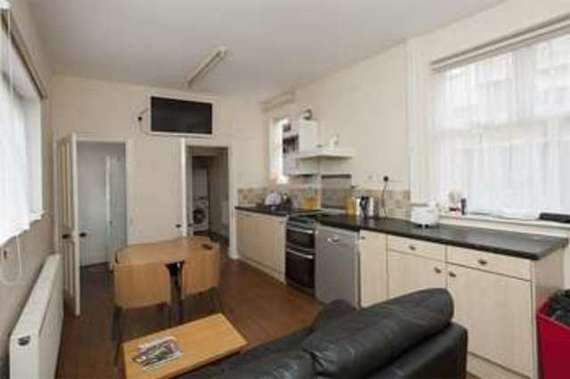 6 Bedroom Semi-Detac...
