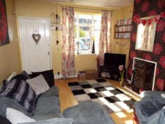 3 Bedroom End of Ter...