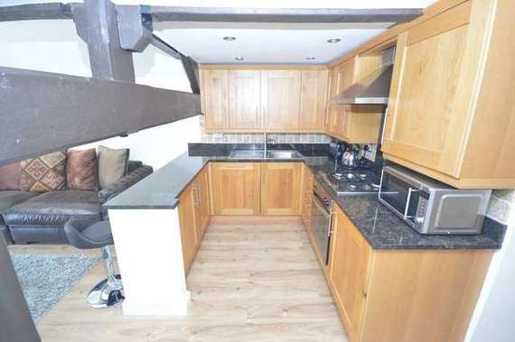 2 Bedroom Flat