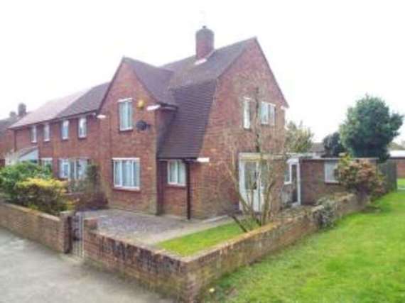 2 Bedroom End of Ter...