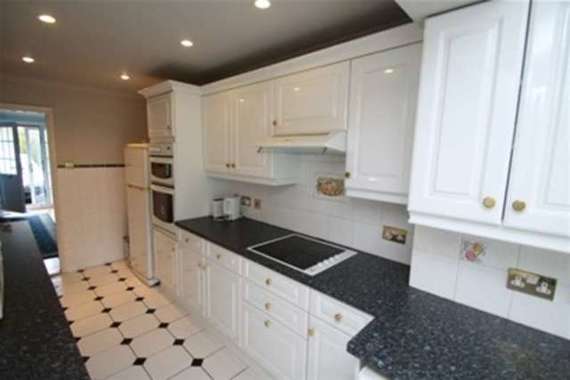 3 Bedroom Semi-Detac...