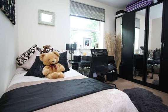 2 Bedroom Apartment