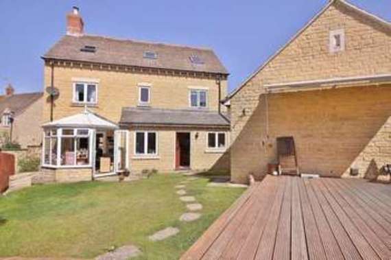 5 Bedroom Detached