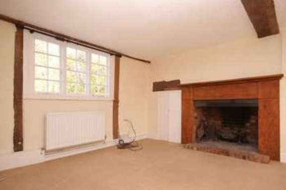 4 Bedroom Semi-Detac...