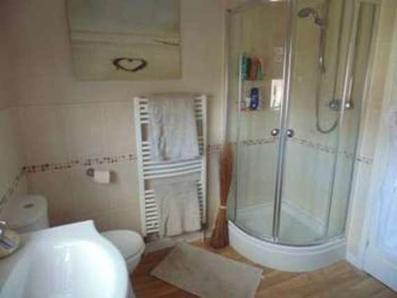3 Bedroom Semi-Detac...