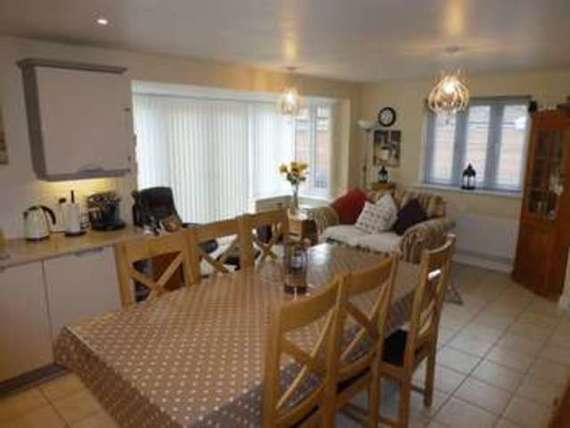 5 Bedroom Detached
