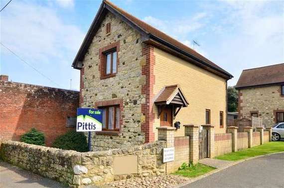 2&nbsp;Bedroom&nbsp;Detached