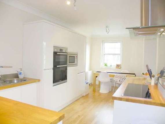 2 Bedroom Flat