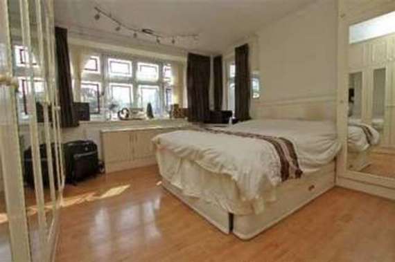 4&nbsp;Bedroom&nbsp;Semi-Detac...