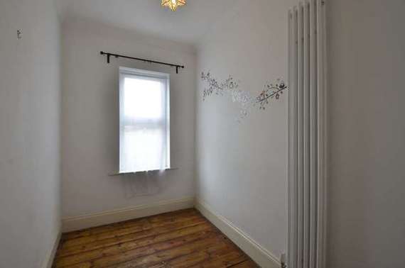 3 Bedroom End of Ter...