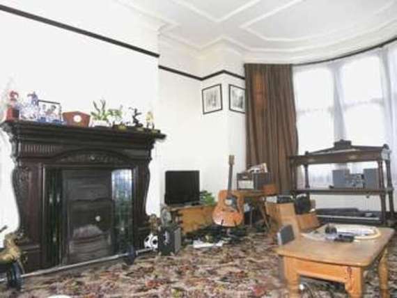 4 Bedroom Semi-Detac...