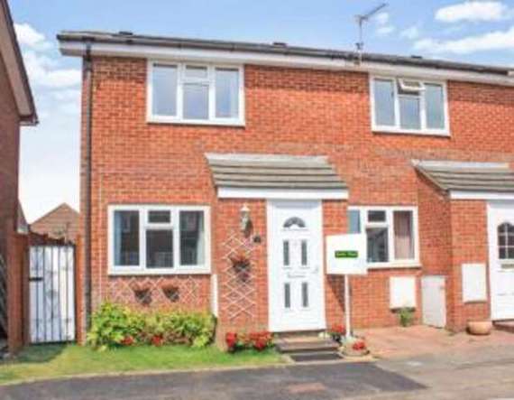 2 Bedroom End of Ter...