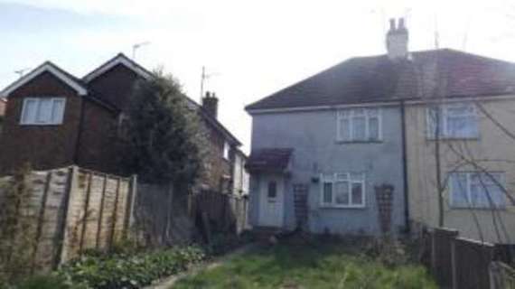3 Bedroom End of Ter...