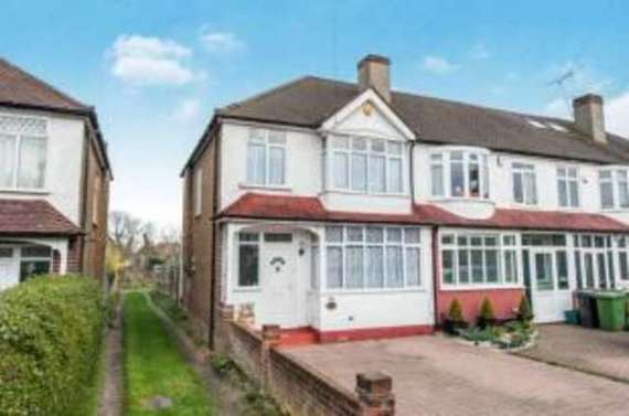 3 Bedroom End of Ter...