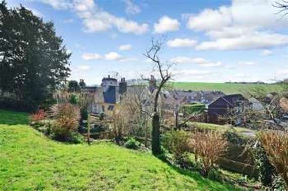 5 Bedroom Detached