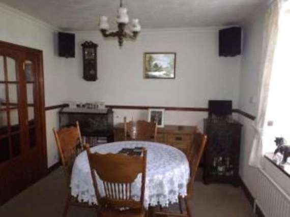 5 Bedroom Semi-Detac...