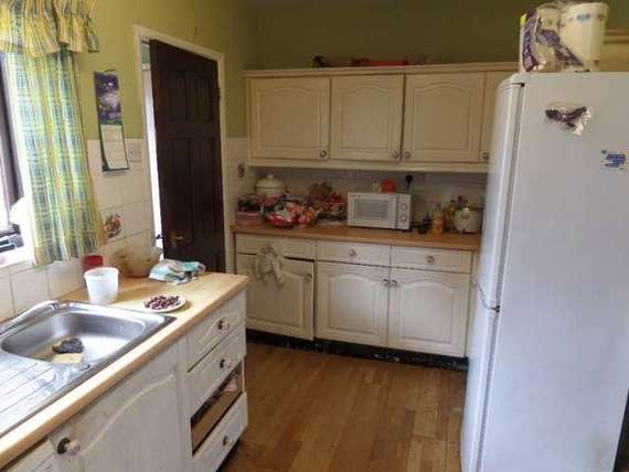 5 Bedroom Semi-Detac...