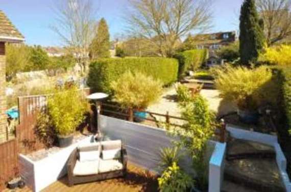 3 Bedroom End of Ter...