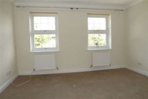 2&nbsp;Bedroom&nbsp;Detached