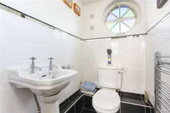 5 Bedroom Detached