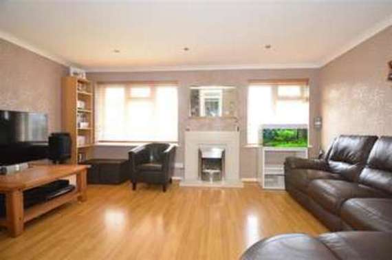 3 Bedroom Semi-Detac...