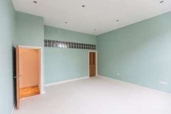 2 Bedroom Flat