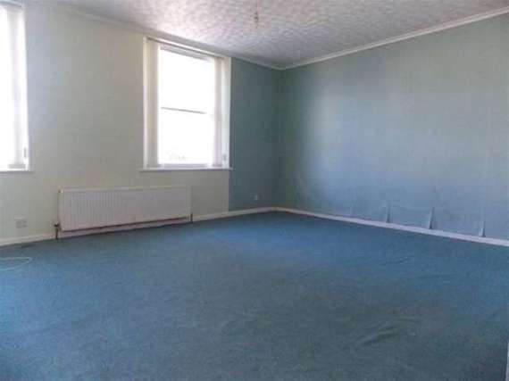 4 Bedroom Semi-Detac...