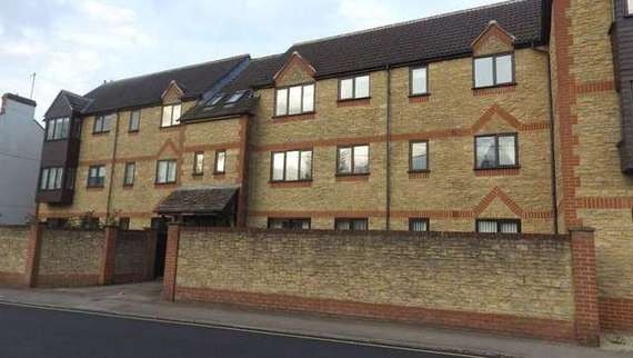 1 Bedroom Flat