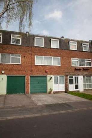 4 Bedroom Terraced