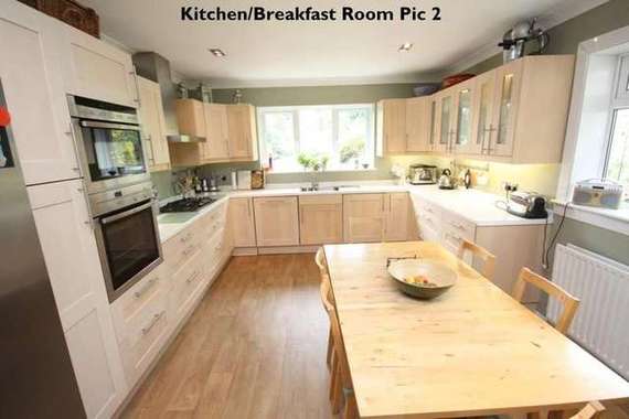4 Bedroom Semi-Detac...