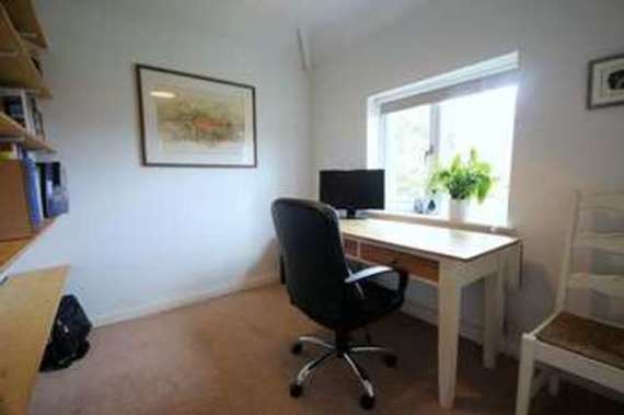 3 Bedroom Semi-Detac...