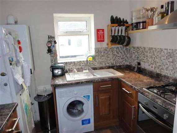 3 Bedroom End of Ter...