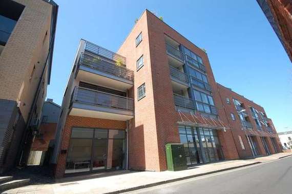 1 Bedroom Flat