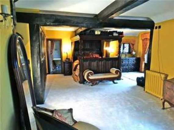 5 Bedroom Detached