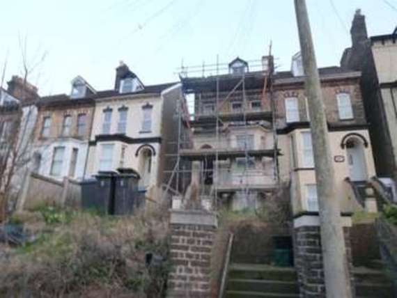 1 Bedroom Flat