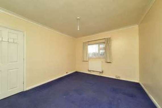 5 Bedroom Semi-Detac...