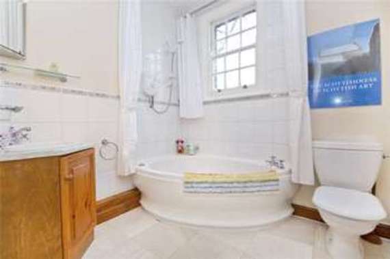 2 Bedroom Flat