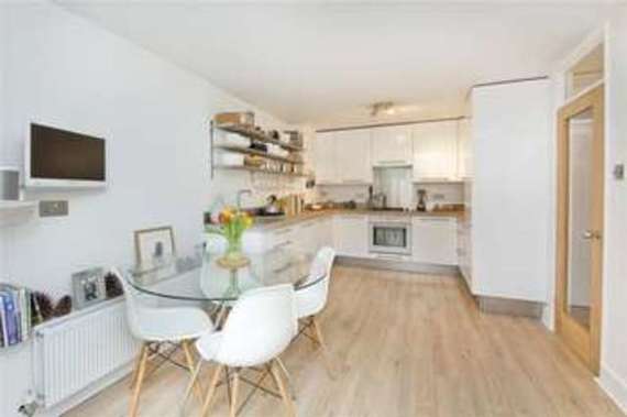 3 Bedroom Maisonette
